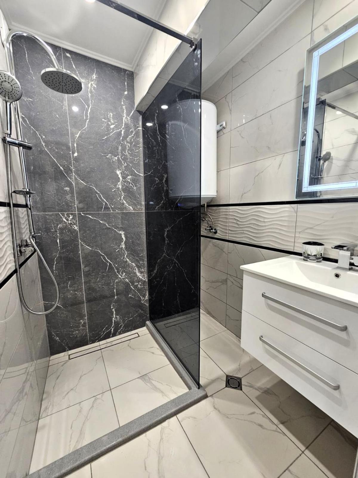 Apartment Bohemi With Free Parking Burgaz Dış mekan fotoğraf